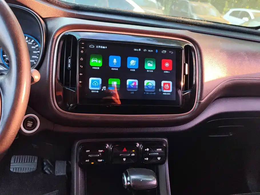 GAC Trumpchi GS3 2019 — фото 13