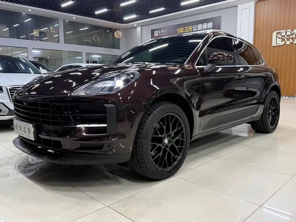 Porsche Macan 2020 — фото 1