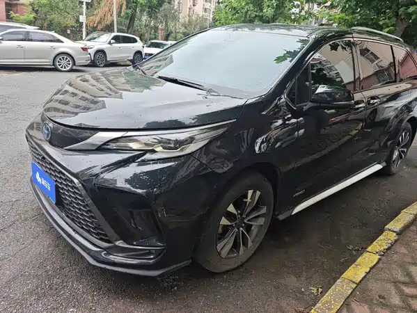Toyota Granvia 2024