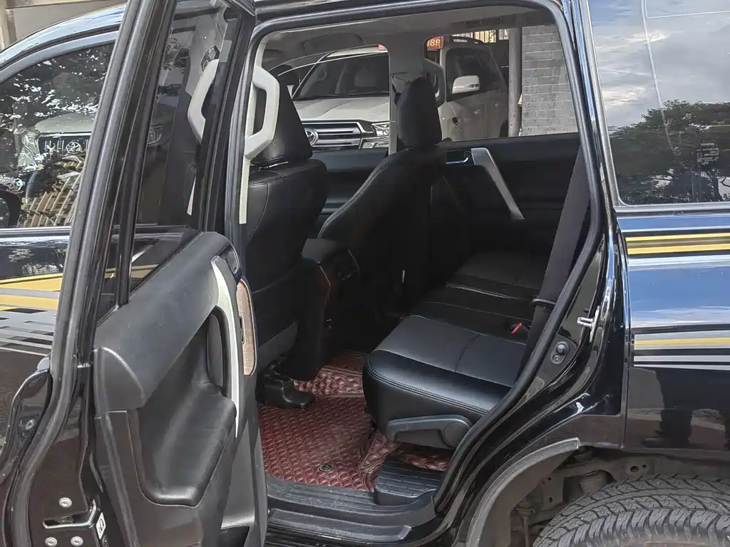 Toyota Prado 2018 — фото 10