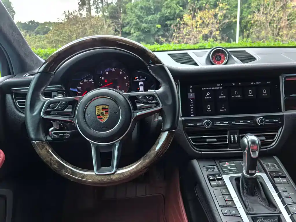 Porsche Macan 2021 — фото 8