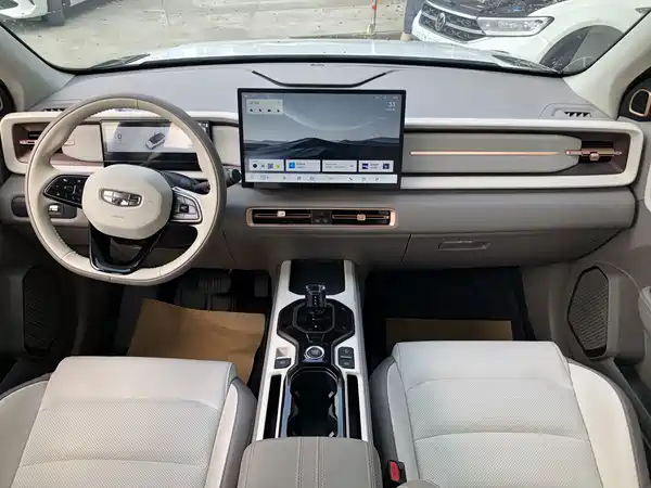 Geely ICON 2025