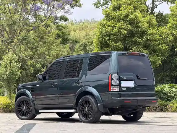 Land Rover Discovery 2013