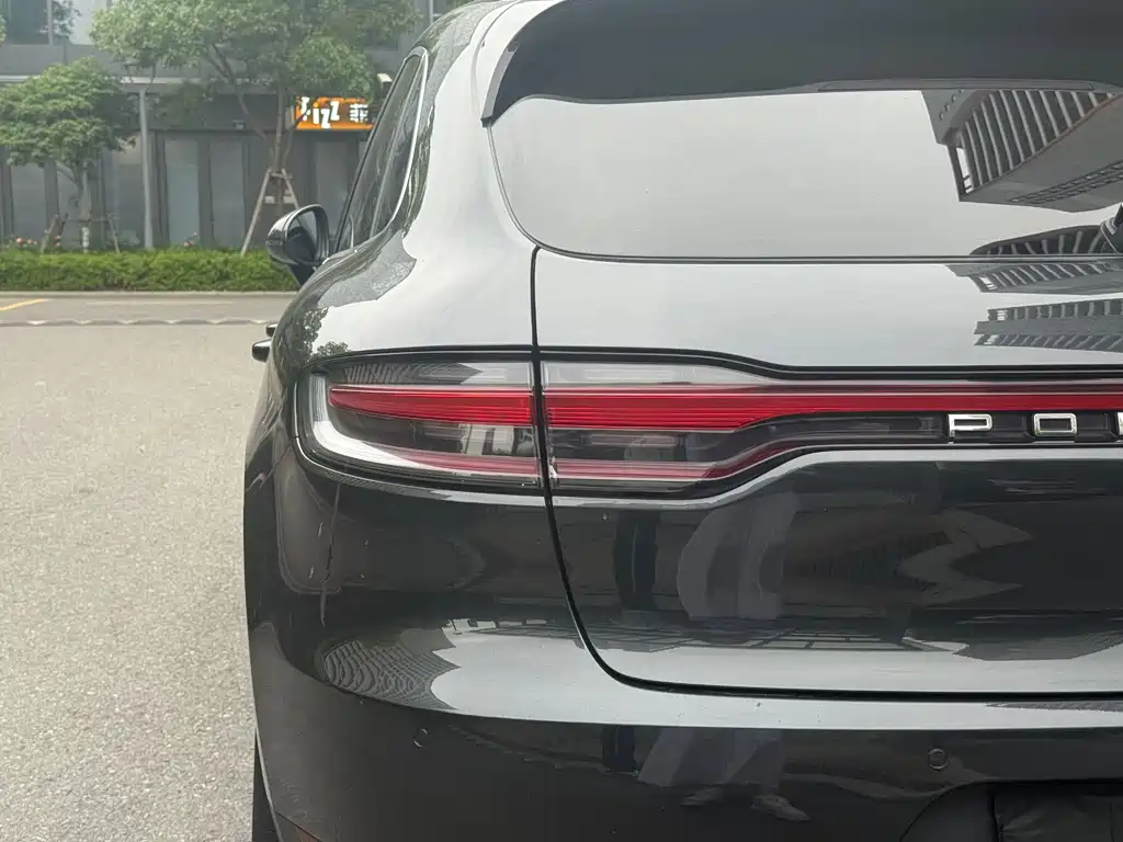 Porsche Macan 2021 — фото 28