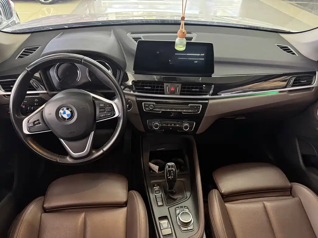 BMW X1 2021 — фото 5