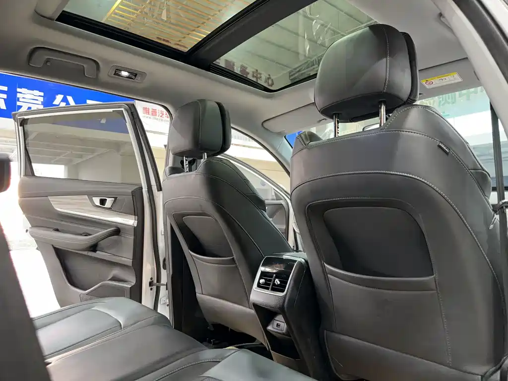 Chery Tiggo 8 2022 — фото 15