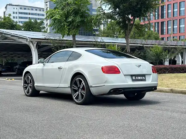 Bentley Continental 2013