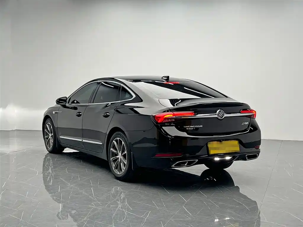 Buick LaCrosse 2023 — фото 4