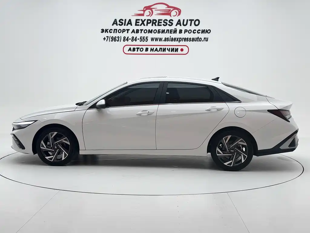 Hyundai Elantra 2024