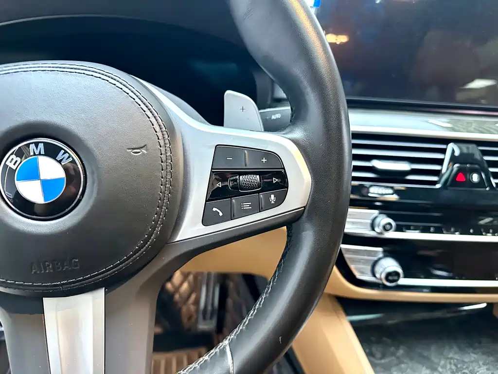 BMW 6 Series GT 2022 — фото 16