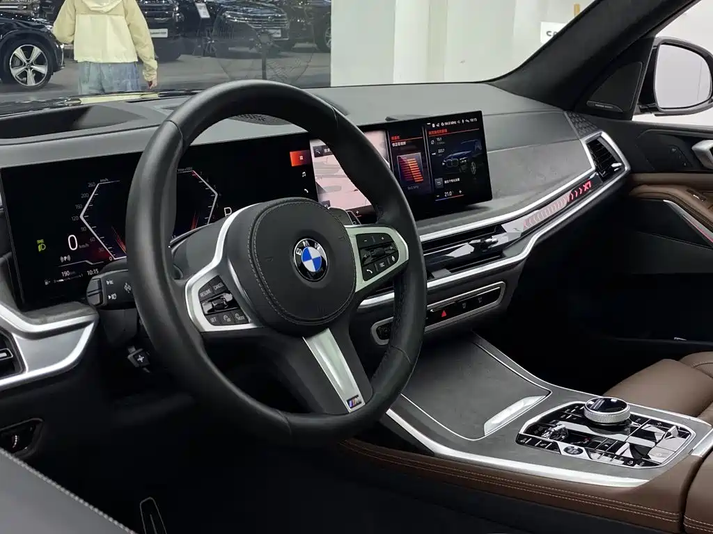 BMW X7 2023 — фото 30