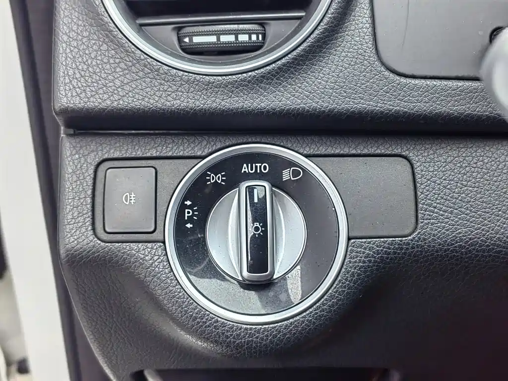 Mercedes-Benz C-Class 2013 — фото 21