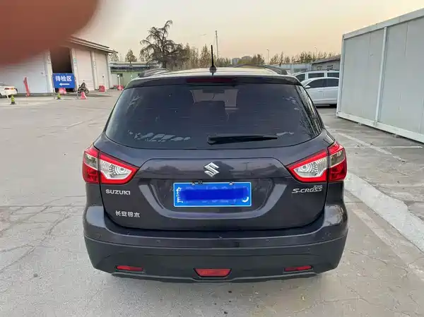 Suzuki S-Cross 2014