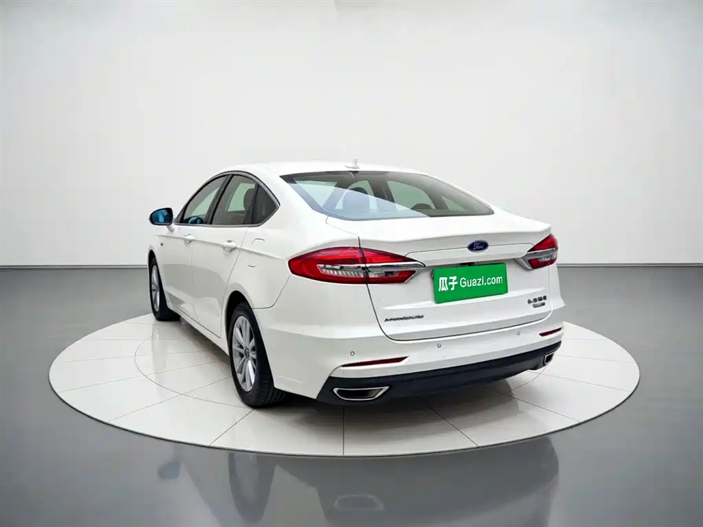 Ford Mondeo 2021 — фото 4
