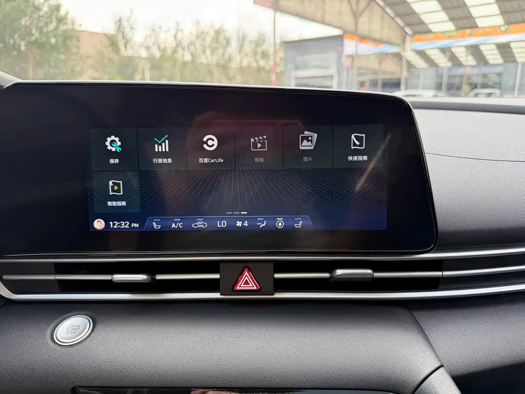 Hyundai Elantra 2022 — фото 10