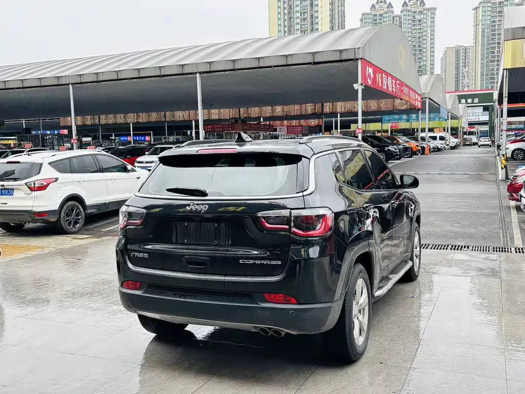 Jeep Compass 2020 — фото 6