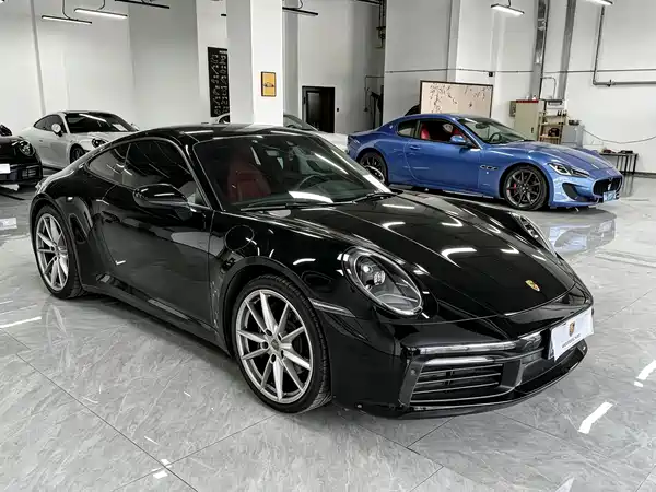 Porsche 911 2023