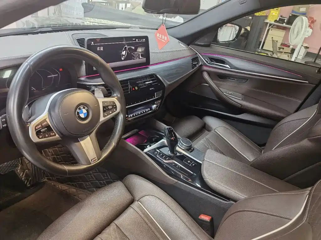 BMW 5 Series 2022