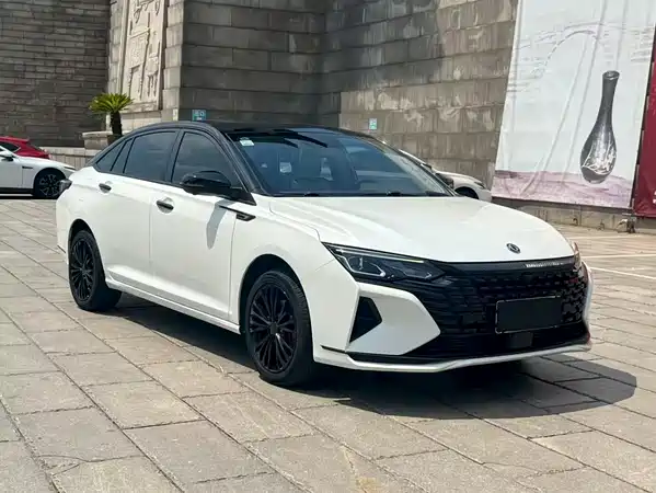 Dongfeng Yixuan MAX 2022