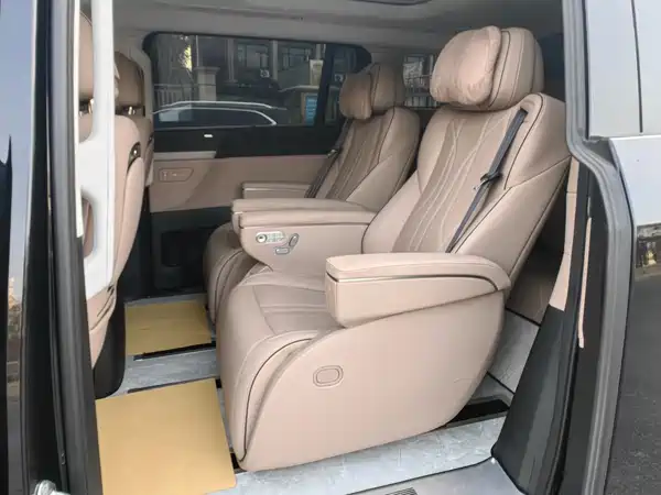 XPeng X9 2023