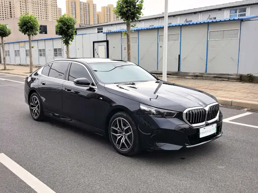 BMW i5 2026 — фото 2