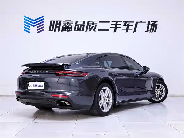 Porsche Panamera 2019