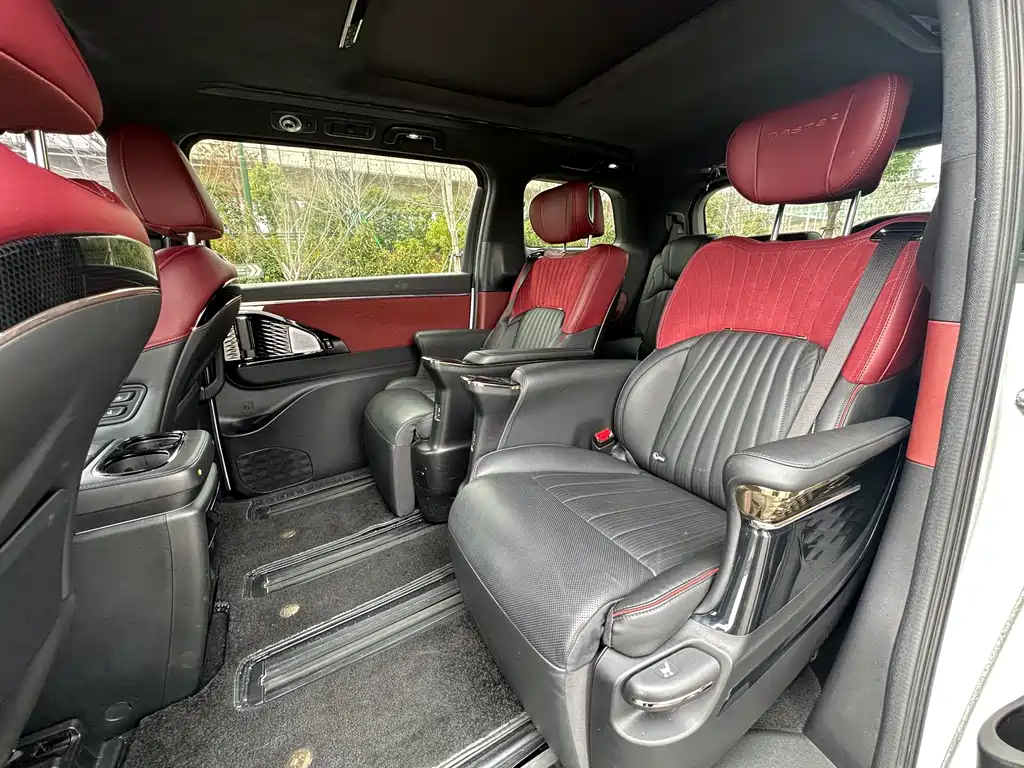 GAC Motor Trumpchi M8 2023 — фото 10