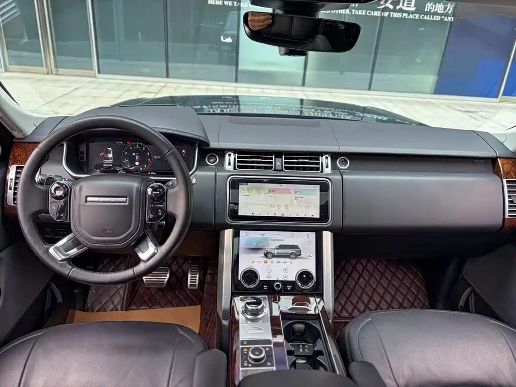Land Rover Range Rover 2020 — фото 8