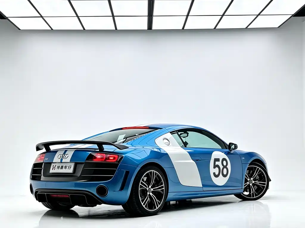 Audi R8 2014 — фото 4