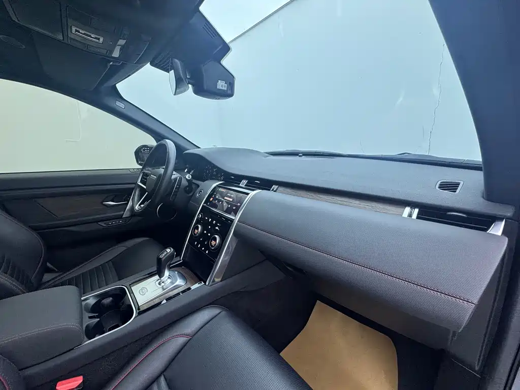 Land Rover Discovery Sport 2022 — фото 13