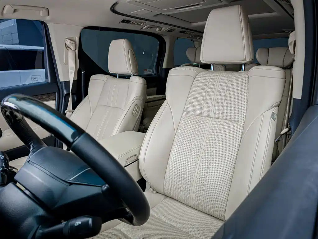 Toyota Alphard 2018 — фото 7