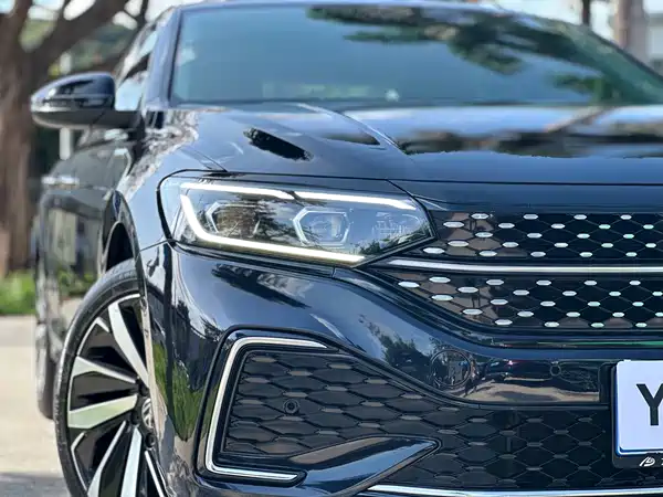 Volkswagen Passat 2022