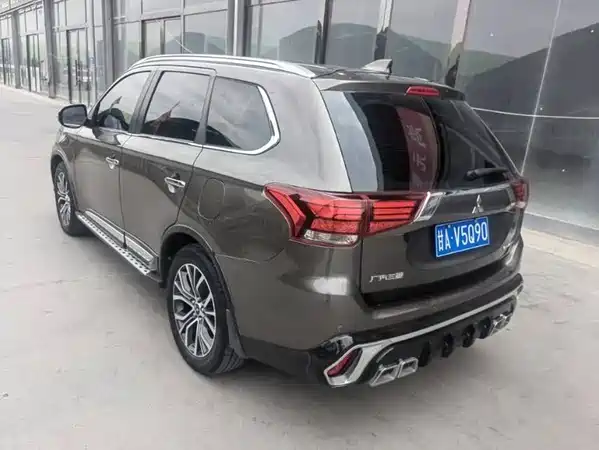 Mitsubishi Outlander 2018