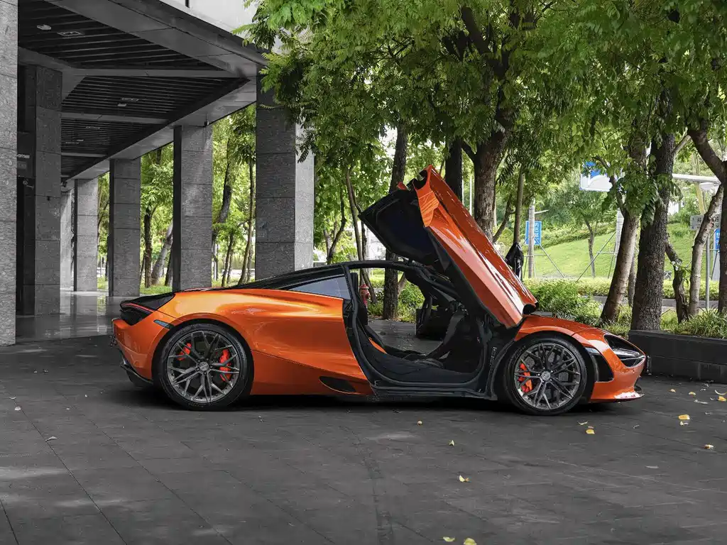 McLaren 720S 2018 — фото 6