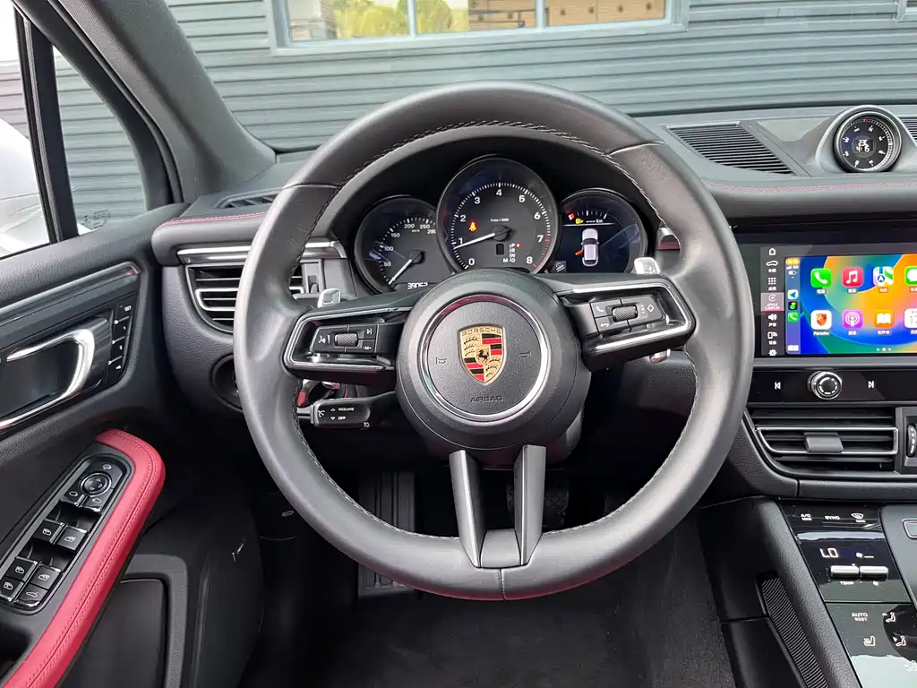 Porsche Macan 2022 — фото 15