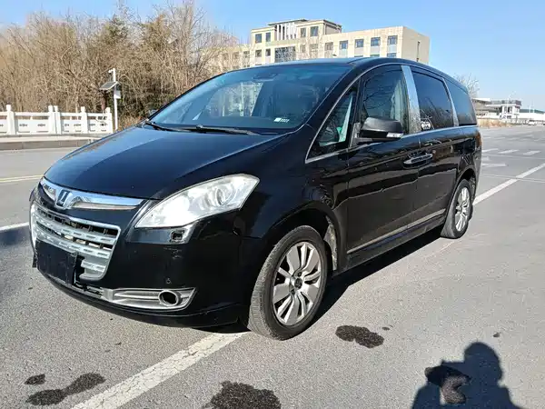 Luxgen Da 7 MPV 2013