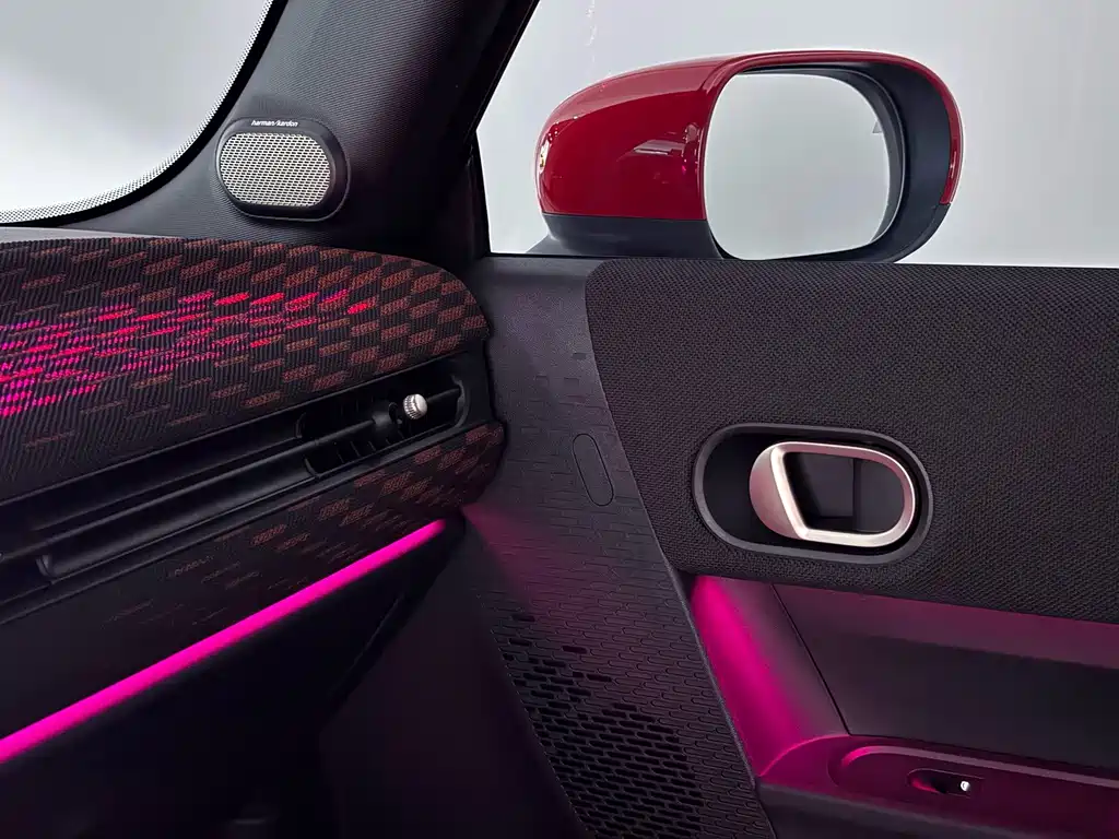 MINI JCW 2025 — фото 11