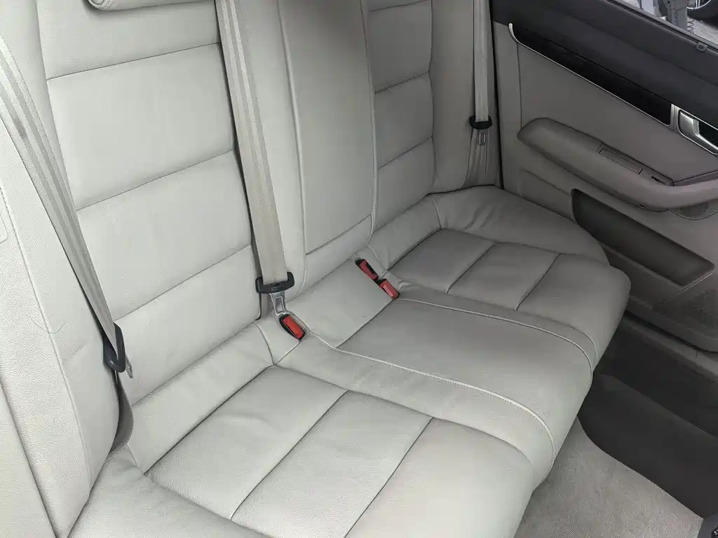 Audi A6L 2011