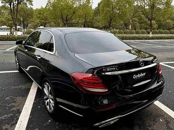 Mercedes-Benz E-Class 2019