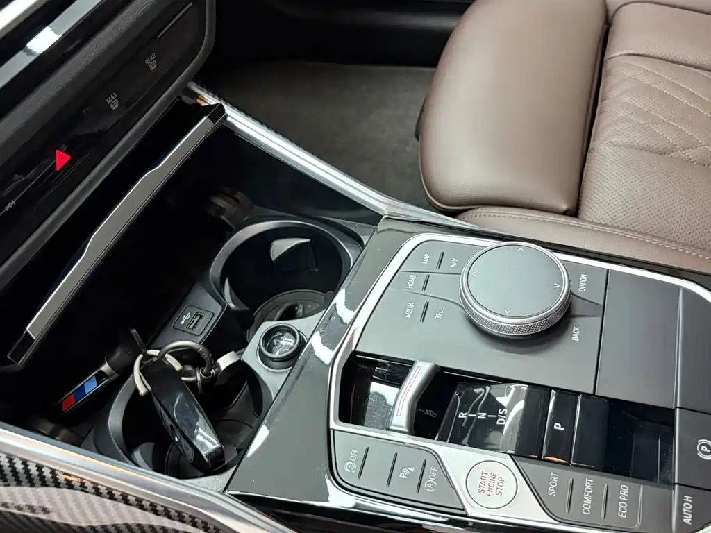 BMW 3 Series 2023 — фото 14