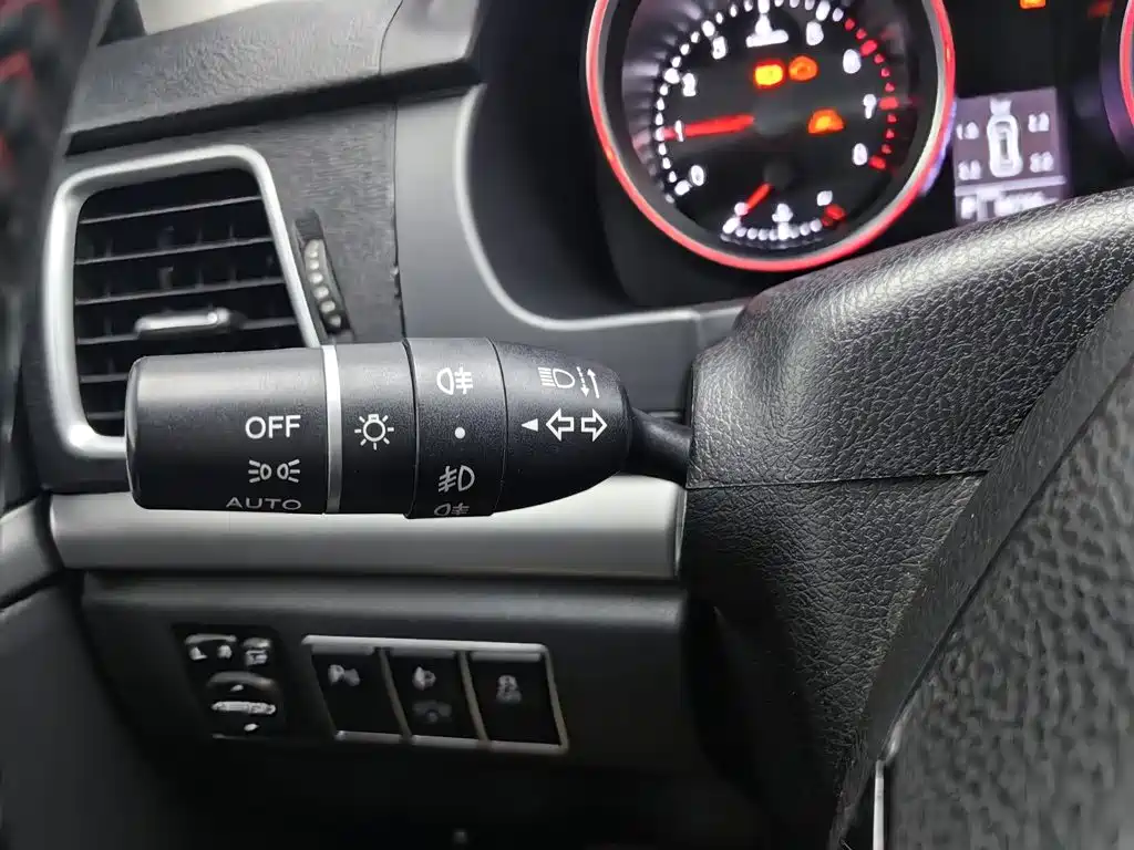 Haval H6 2015 — фото 21