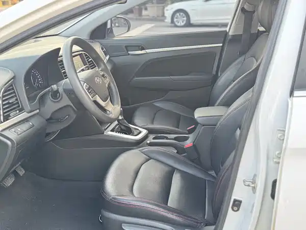Hyundai Celesta 2016