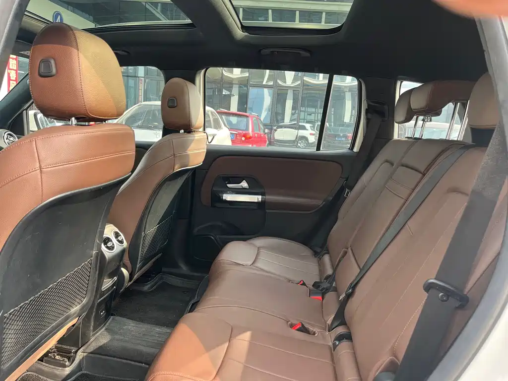 Mercedes-Benz GLB 2021