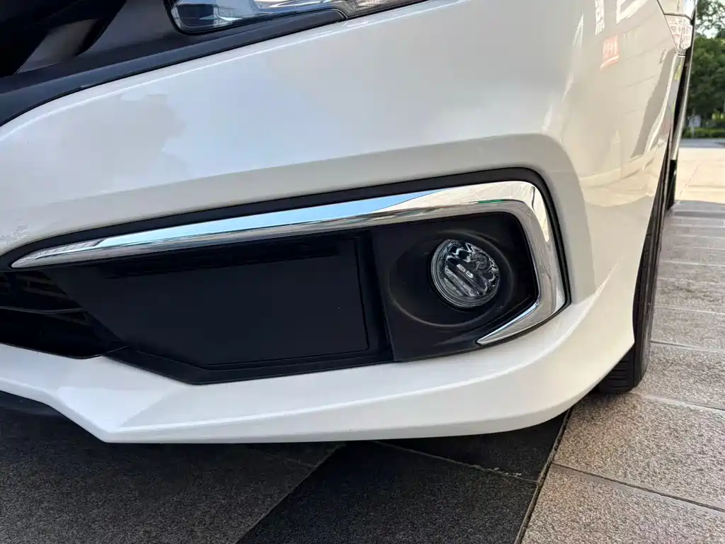 Honda Civic 2021 — фото 11
