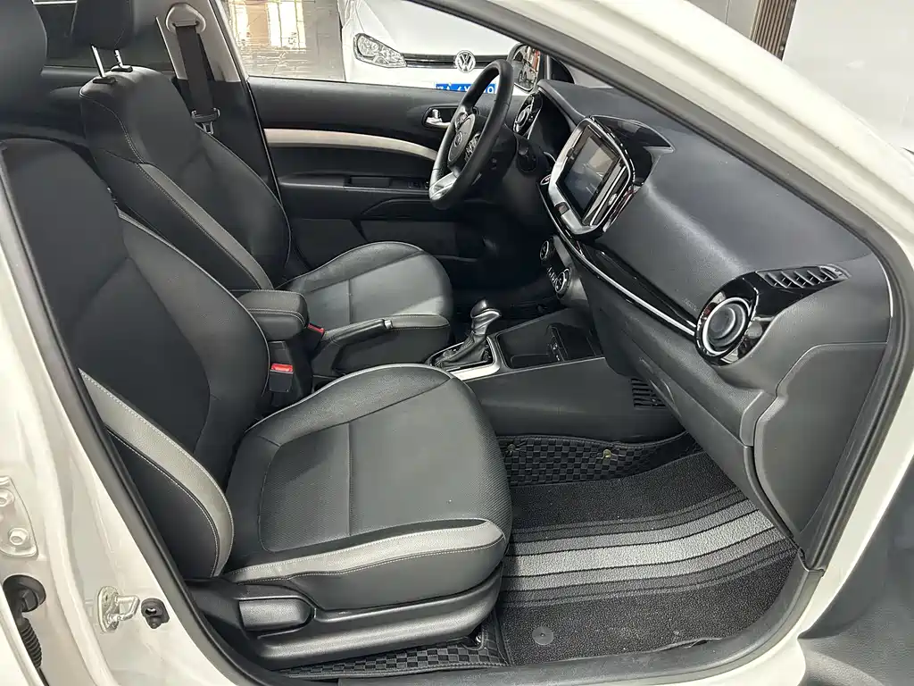 Kia KX1 2019 — фото 9