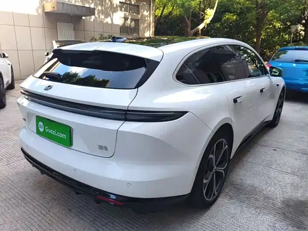 NIO ET5T 2025