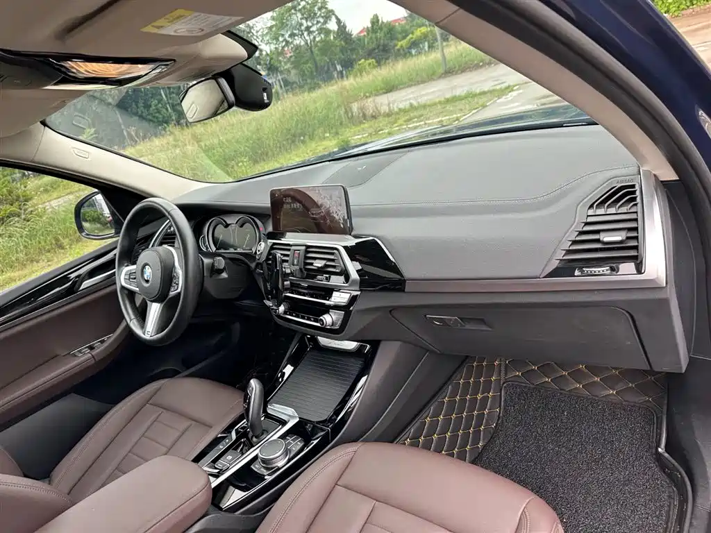 BMW X3 2019 — фото 18