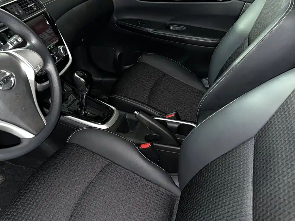 Nissan Tiida 2019 — фото 16