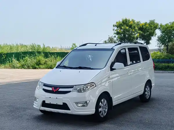 Wuling Hongguang 2018