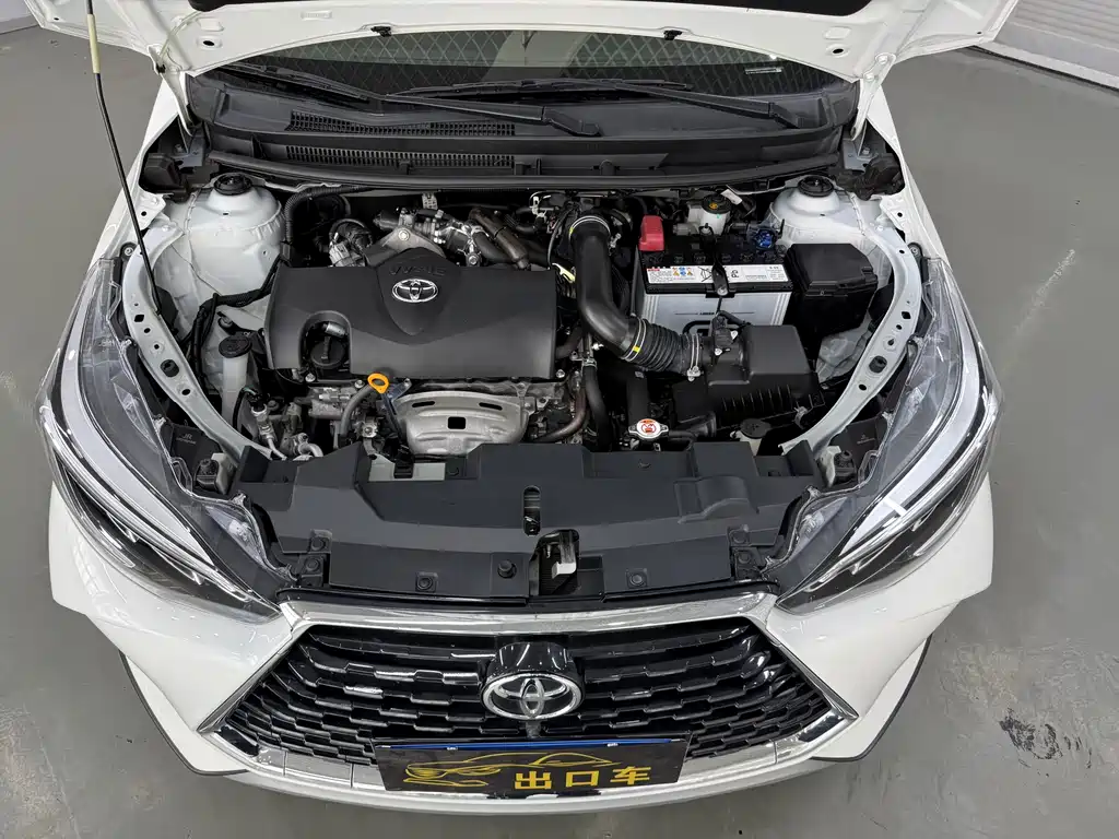 Toyota Yaris L 2022 — фото 21
